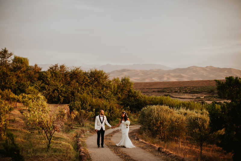 When is the best time of the year to get married?